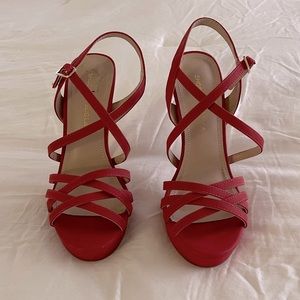 Beautiful dressy red heel shoes